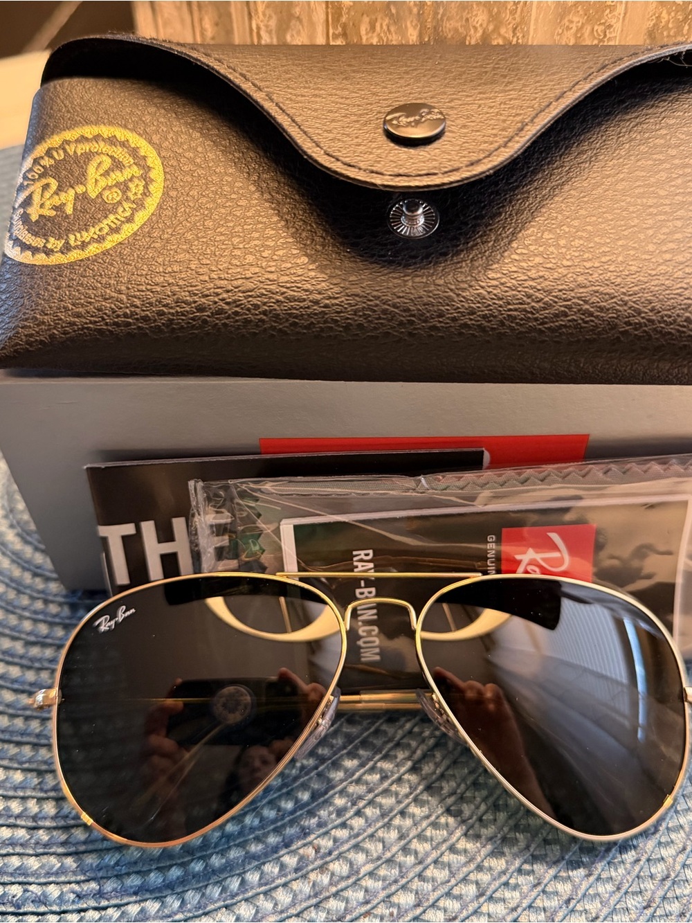 Ray-Ban Men's Aviator Sunglasses in Gold with Black Lenses